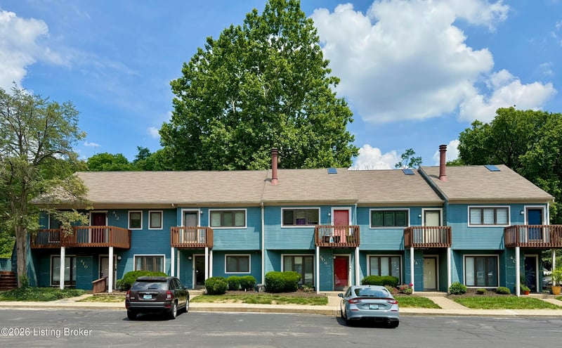 404 Ledgeview Park Dr, Louisville, KY 40206