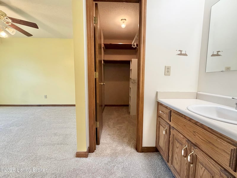 406 College View Dr, Elizabethtown, KY 42701