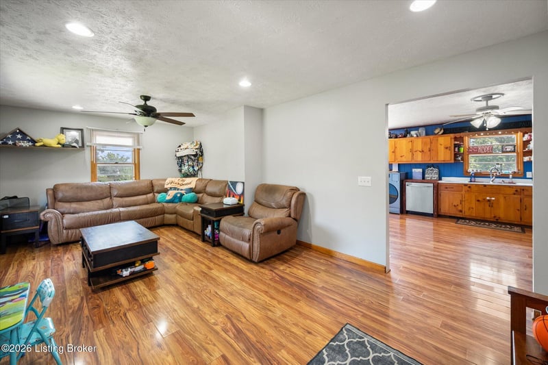 4061 Mink Run Rd, Frankfort, KY 40601