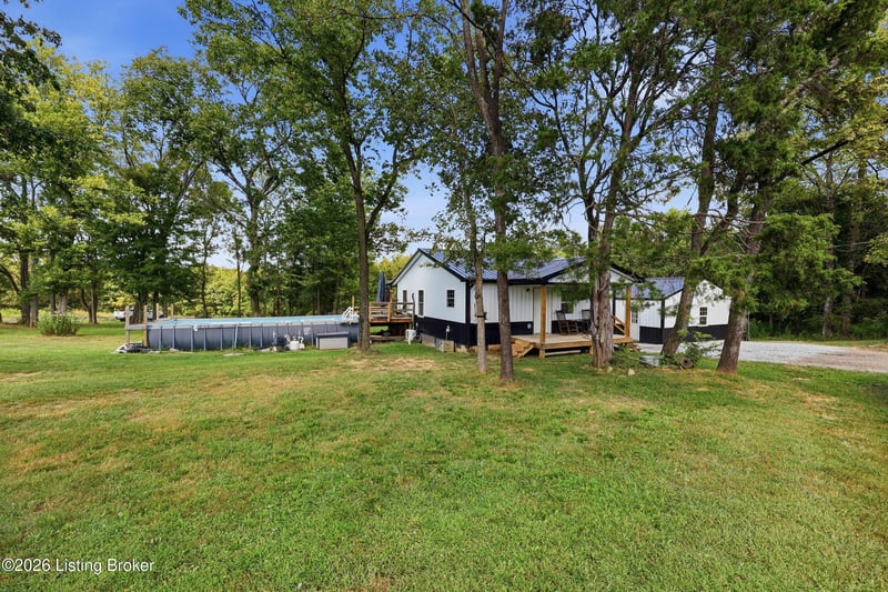 407 High Ridge Dr, Shepherdsville, KY 40165