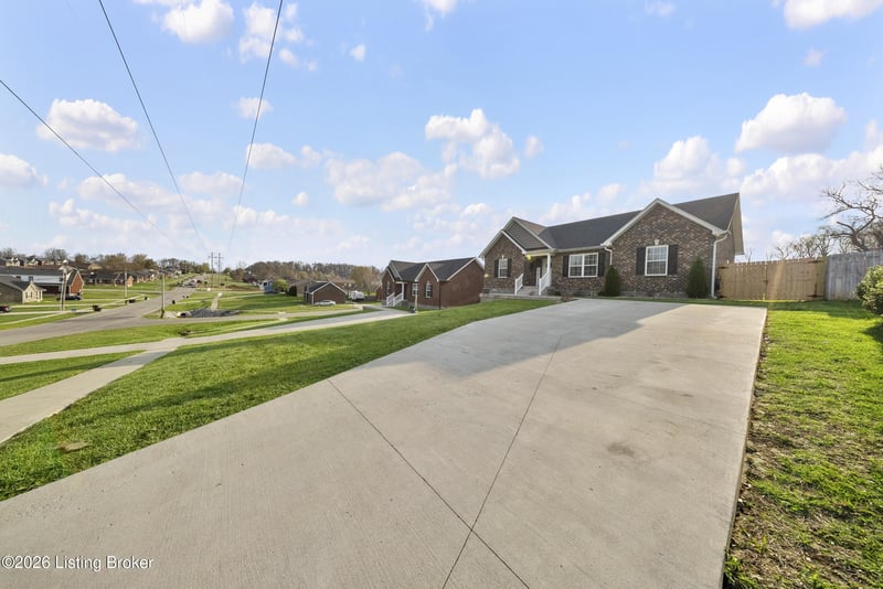 407 Susannah Ave, Bardstown, KY 40004