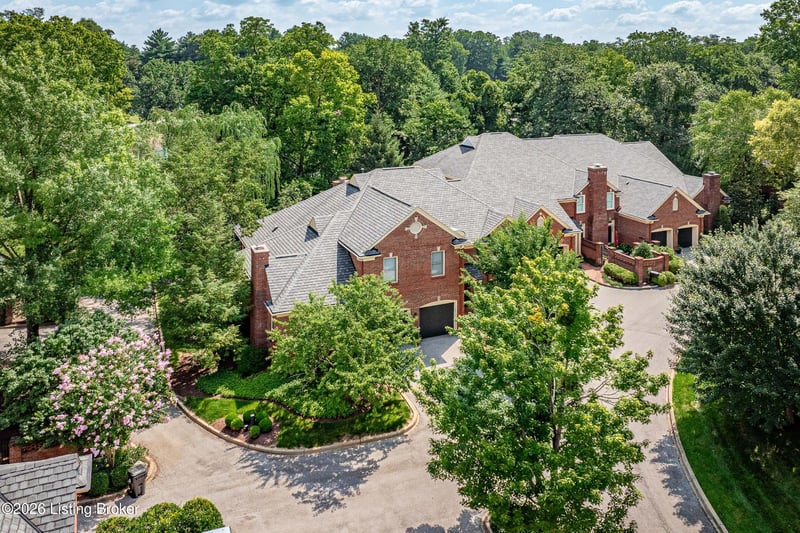 407 Wynfield Close Ct, Louisville, KY 40206