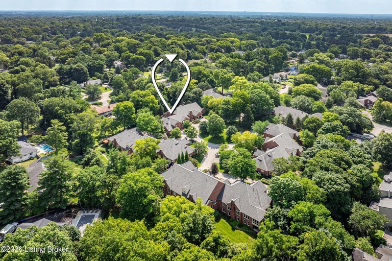 407 Wynfield Close Ct, Louisville, KY 40206