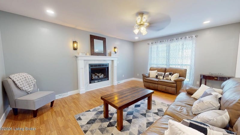 409 College View Dr, Elizabethtown, KY 42701