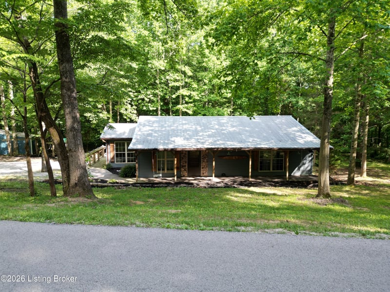 409 Woodhaven Ln, Leitchfield, KY 42754