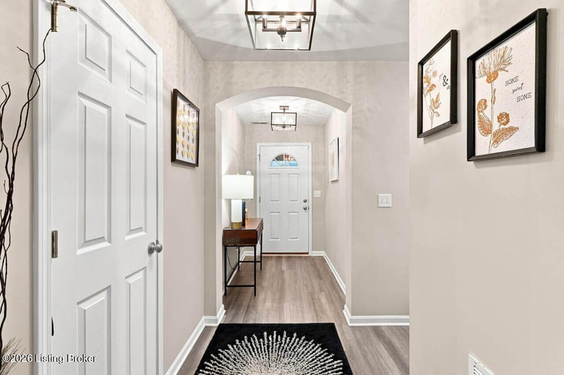 410 Boulders West Dr, Shepherdsville, KY 40165
