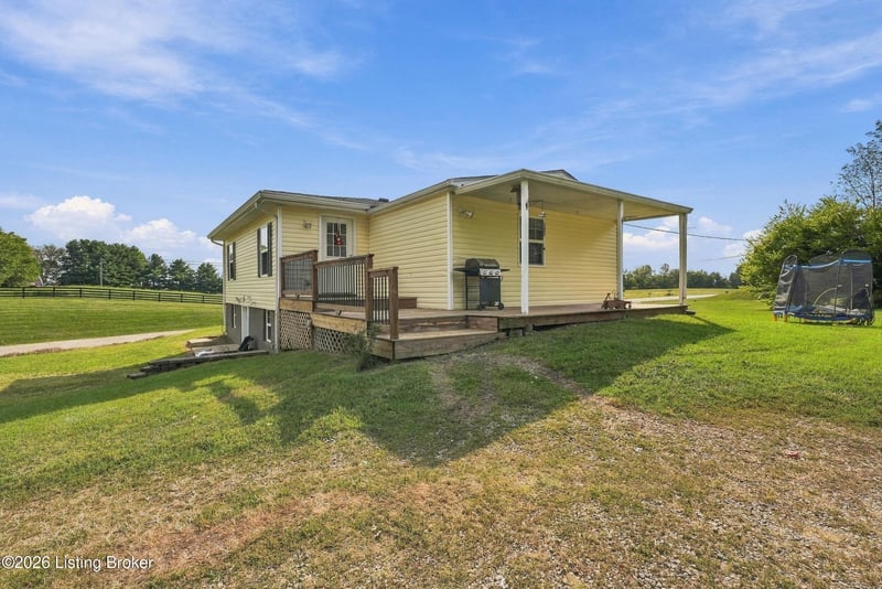 410 Harvest Dr, Taylorsville, KY 40071