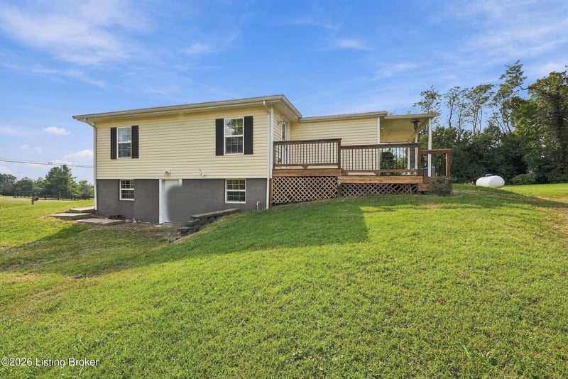 410 Harvest Dr, Taylorsville, KY 40071
