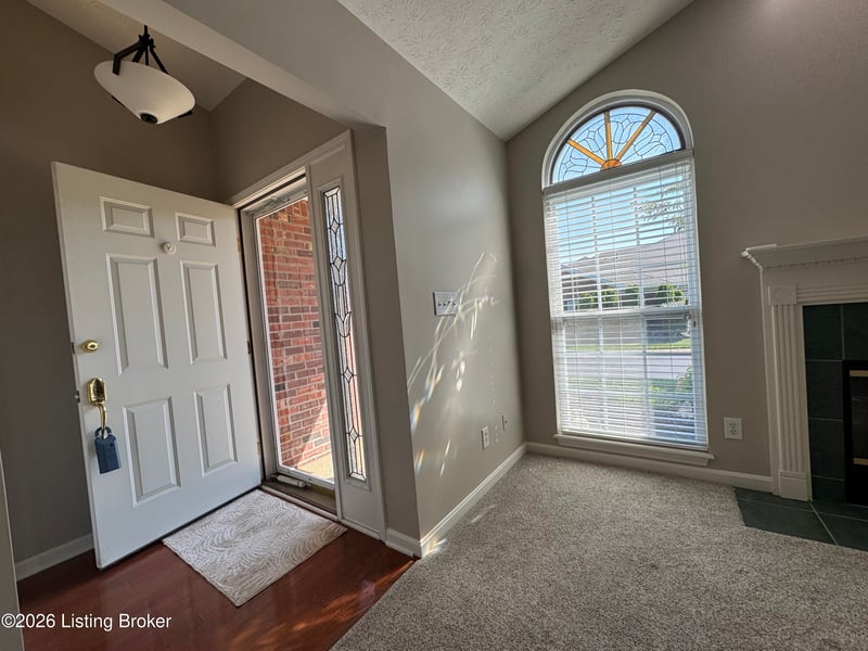 4100 Grenden Fields Dr, Louisville, KY 40299