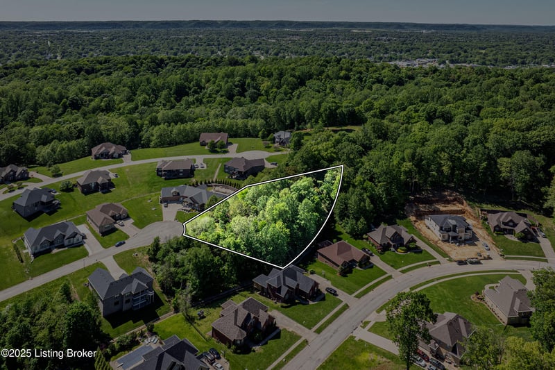 4101 Smarty Jones Dr, Louisville, KY 40214
