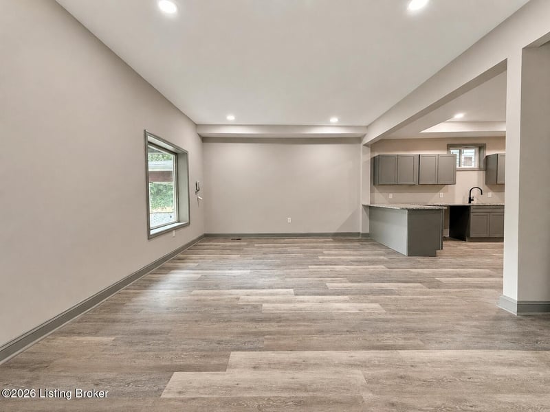 4103 W Broadway, Louisville, KY 40211