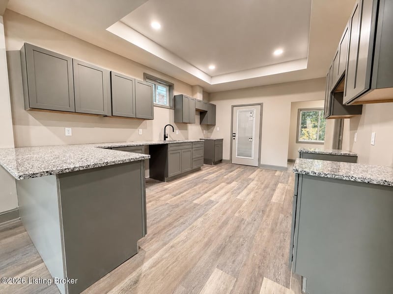 4103 W Broadway, Louisville, KY 40211