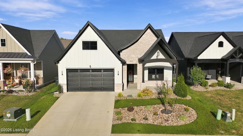 4104 Uhl Dr, Jeffersonville, IN 47130