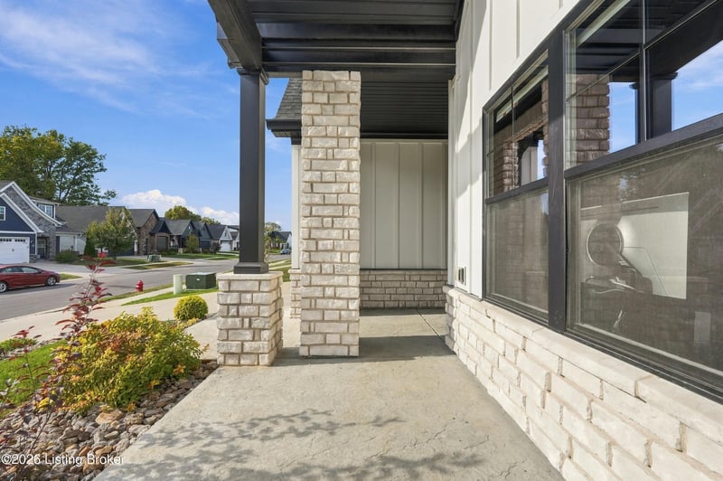 4104 Uhl Dr, Jeffersonville, IN 47130