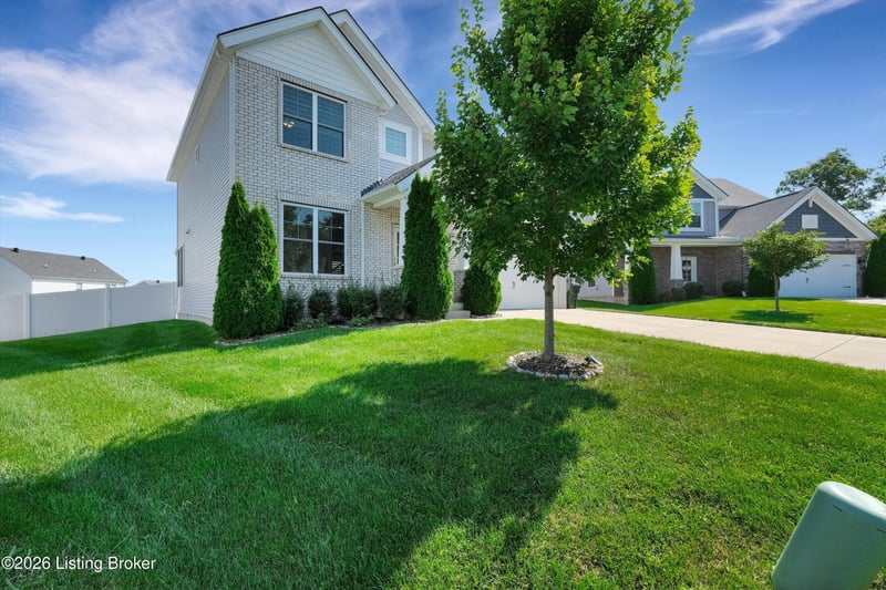 4105 Kendy Ridge Ct, Louisville, KY 40299