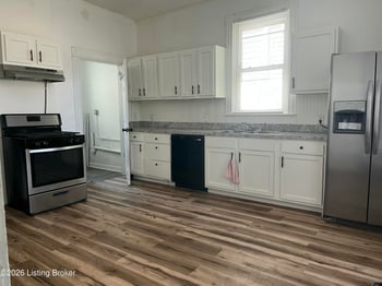 4109 S 3rd St, Louisville, KY 40214