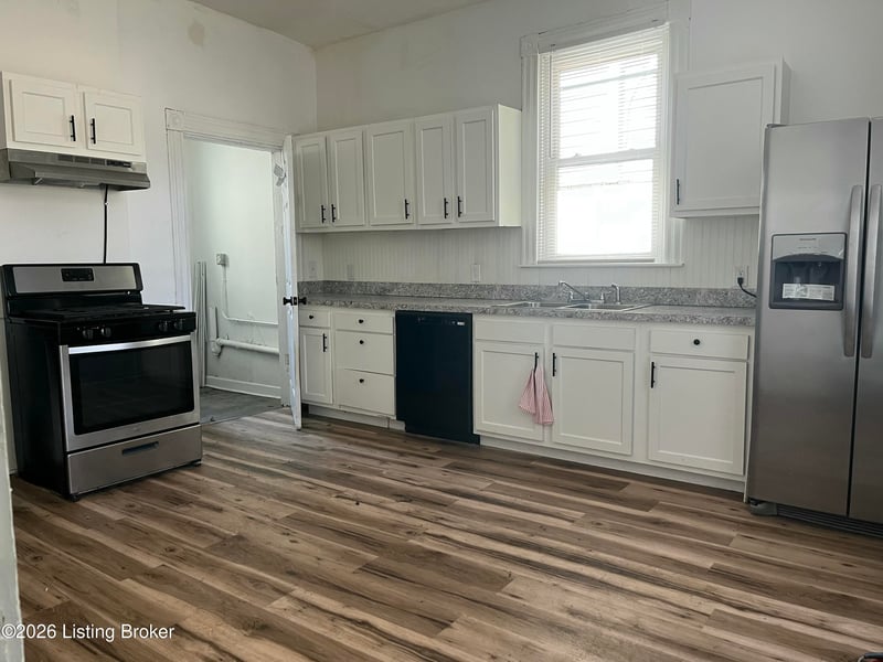4109 S 3rd St, Louisville, KY 40214