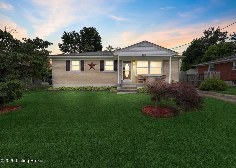 4110 Jim Hawkins Dr, Louisville, KY 40229