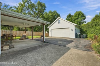 4116 Leo Ln, Jeffersontown, KY 40299