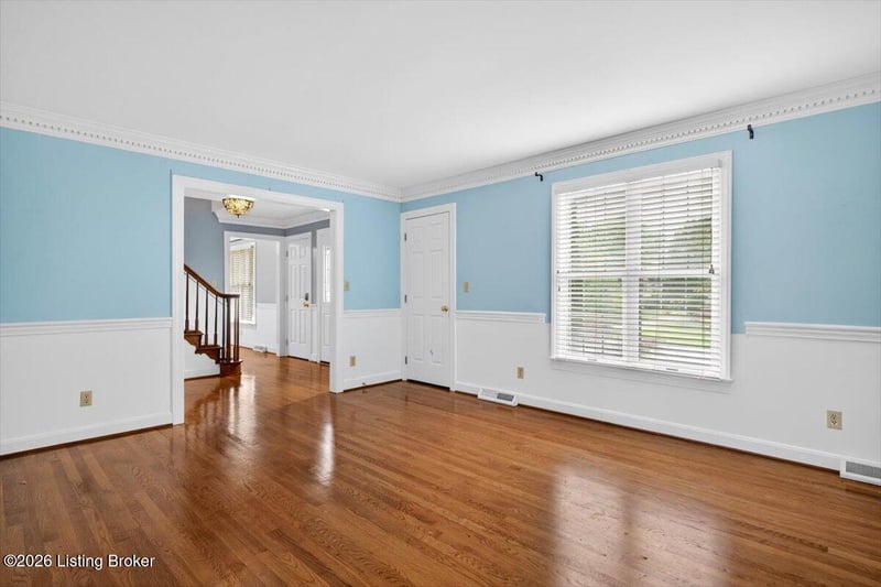 412 Lake Forest Pkwy, Louisville, KY 40245