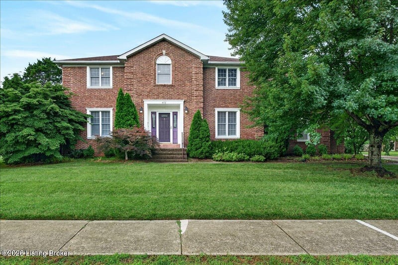 412 Lake Forest Pkwy, Louisville, KY 40245