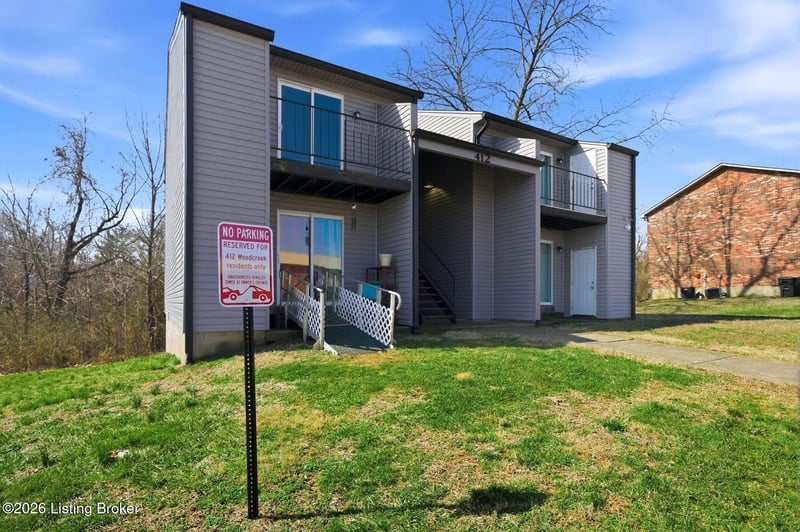412 Wood Creek Dr, Radcliff, KY 40160