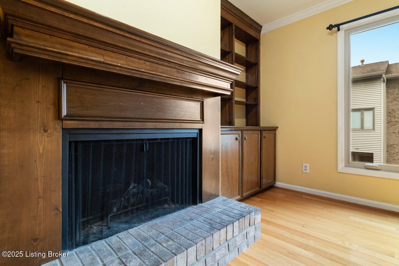 4121 Browns Ln #B13, Louisville, KY 40220