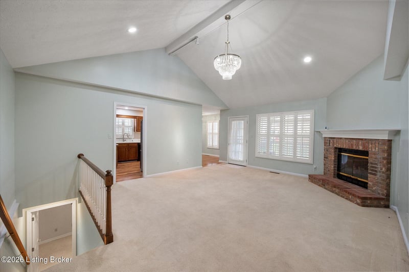 413 Sam Dr, Louisville, KY 40214