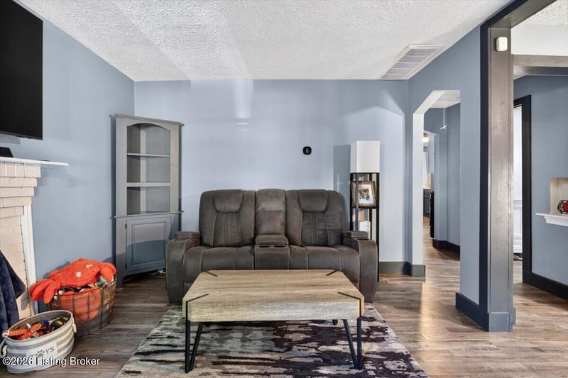 4141 Craig Ave, Louisville, KY 40215