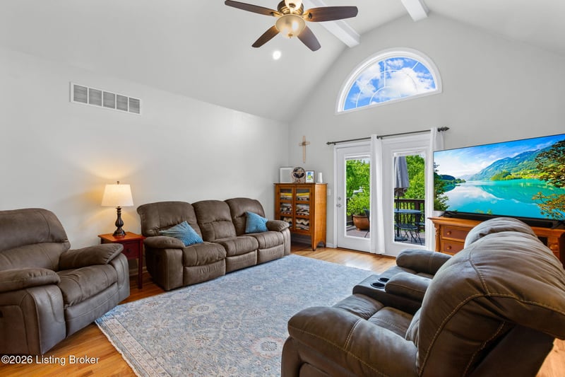 416 River Park Blvd, Taylorsville, KY 40071