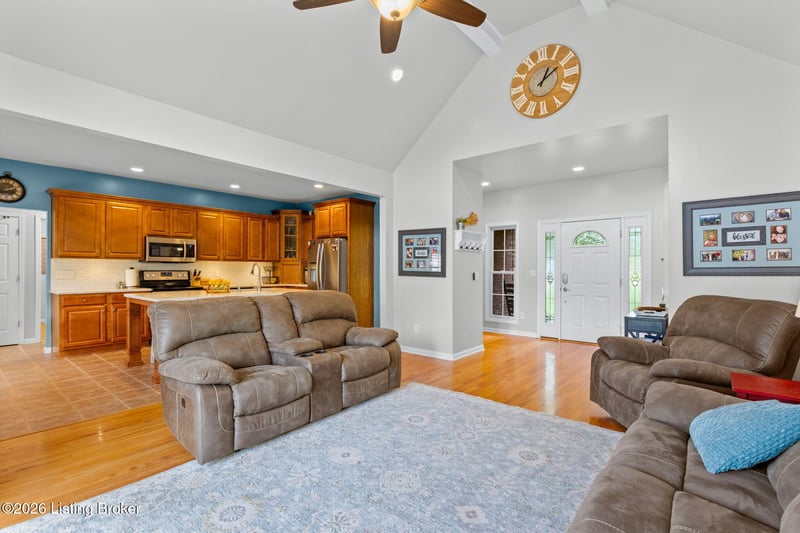 416 River Park Blvd, Taylorsville, KY 40071