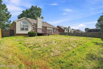 417 Spring House Ln, Louisville, KY 40229
