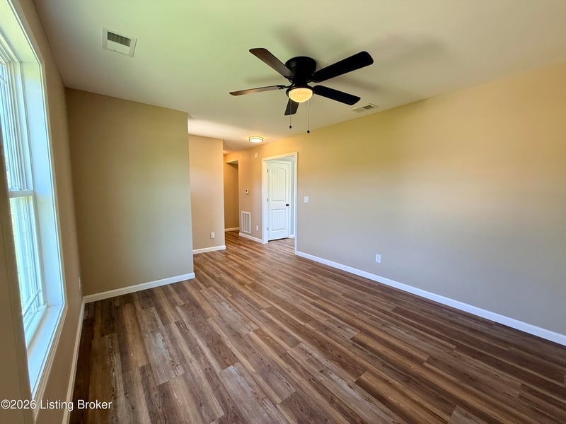 419 Susannah Ave, Bardstown, KY 40004