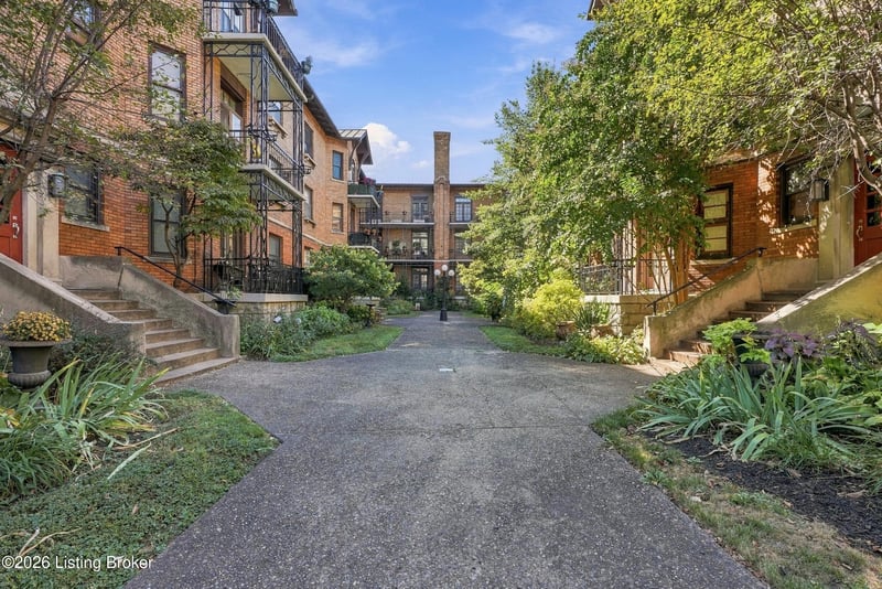 420 W Breckinridge St #APT C4, Louisville, KY 40203