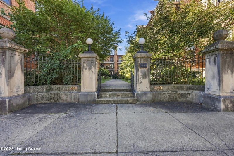 420 W Breckinridge St #APT C4, Louisville, KY 40203