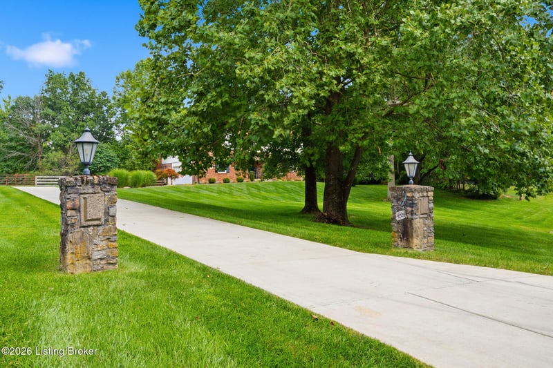 4205 Evergreen Rd, Crestwood, KY 40014