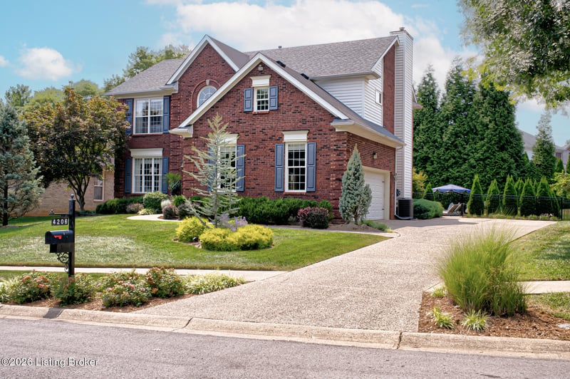 4206 Lake Spring Ct, Louisville, KY 40299