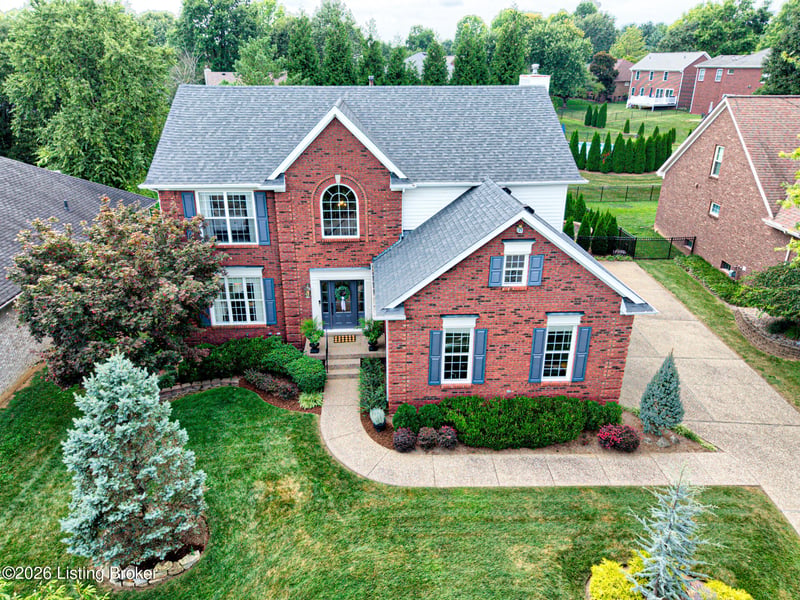 4206 Lake Spring Ct, Louisville, KY 40299