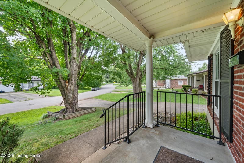 4207 Final Dr, Louisville, KY 40219