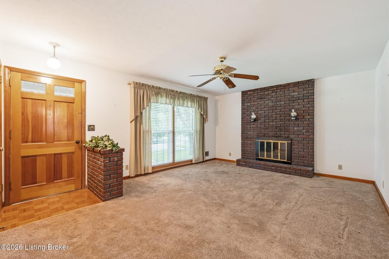 4207 Final Dr, Louisville, KY 40219
