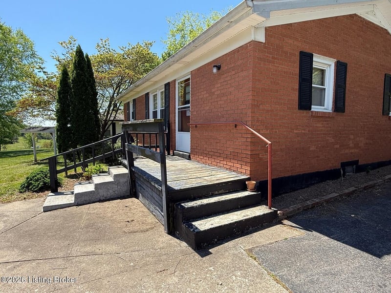 421 Peonia Rd, Clarkson, KY 42726