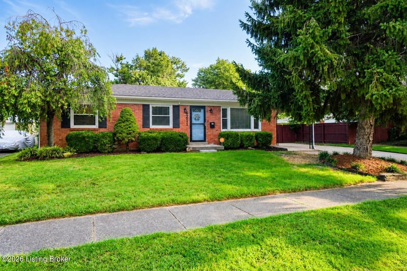 4211 Lynnbrook Dr, Louisville, KY 40220