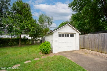 4214 Churchill Rd, Louisville, KY 40207