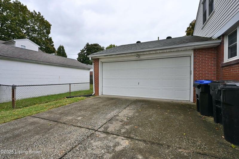 4216 Beechcrest Ave, Louisville, KY 40220