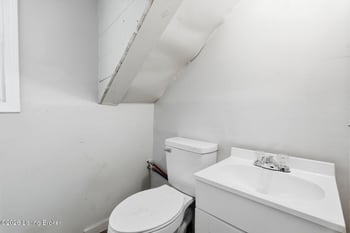 4216 Hazelwood Ave, Louisville, KY 40215