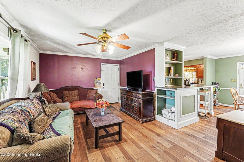 422 Locust Grove Rd, Shelbyville, KY 40065