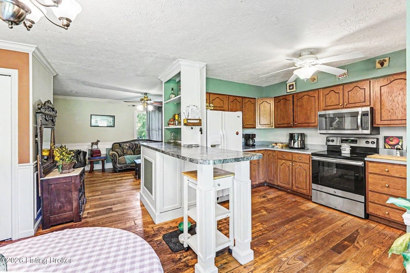 422 Locust Grove Rd, Shelbyville, KY 40065