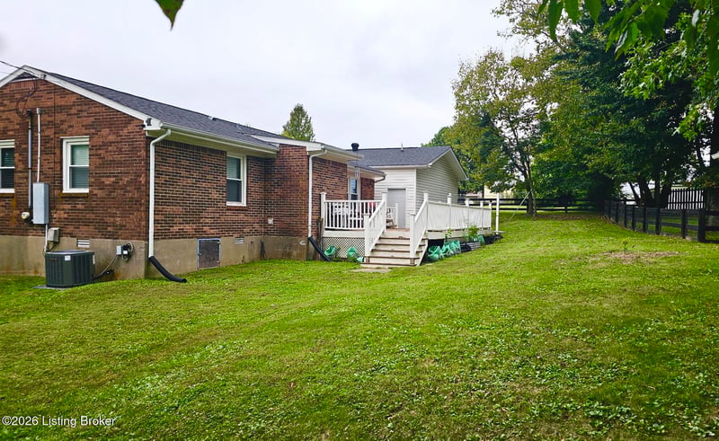 422 Vernon St, Eminence, KY 40019