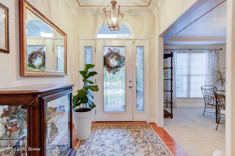 4237 Pleasant Glen Dr, Louisville, KY 40299