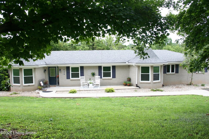 424 Old Mill Stream Ln, Shepherdsville, KY 40165